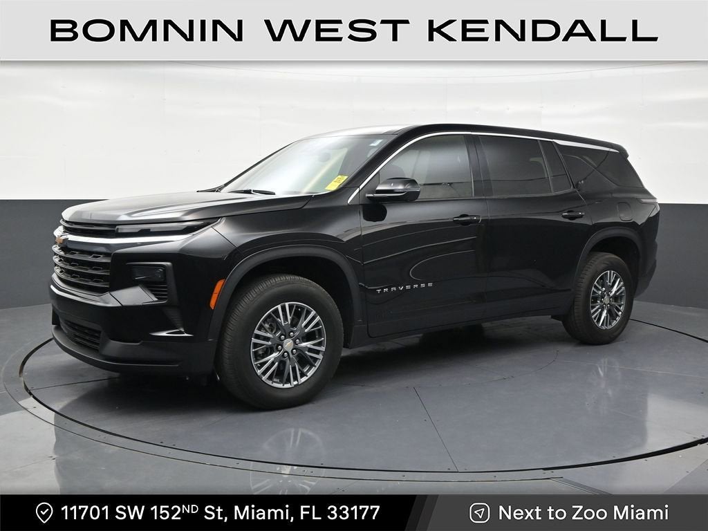 2024 Chevrolet Traverse LS