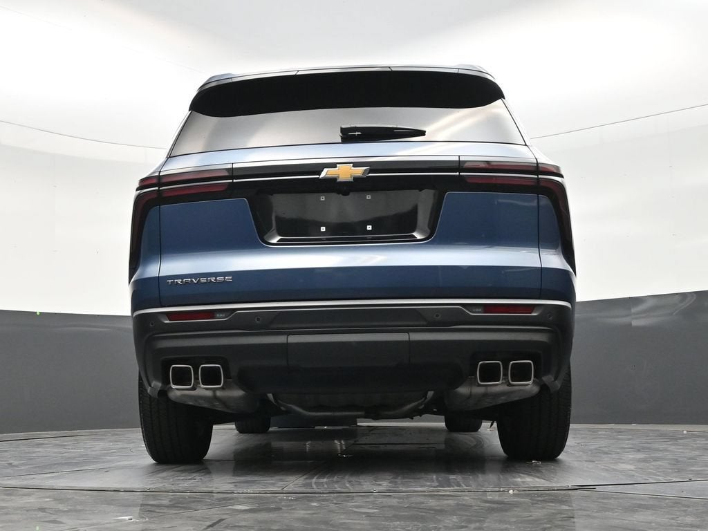 2024 Chevrolet Traverse LS