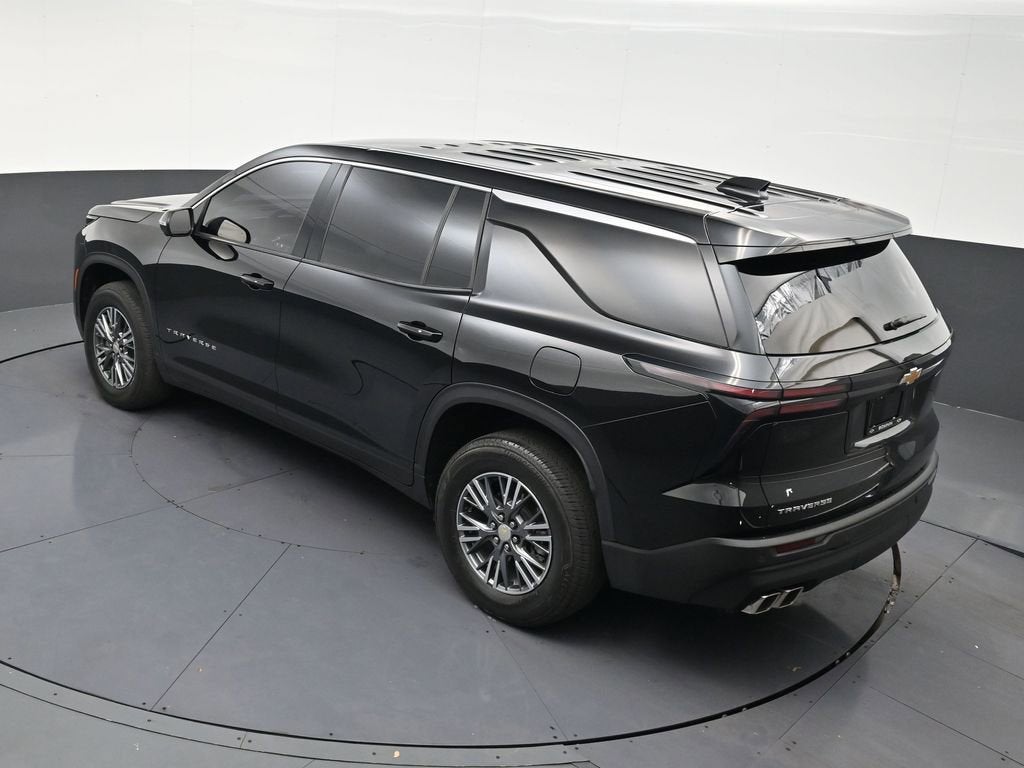 2024 Chevrolet Traverse LS