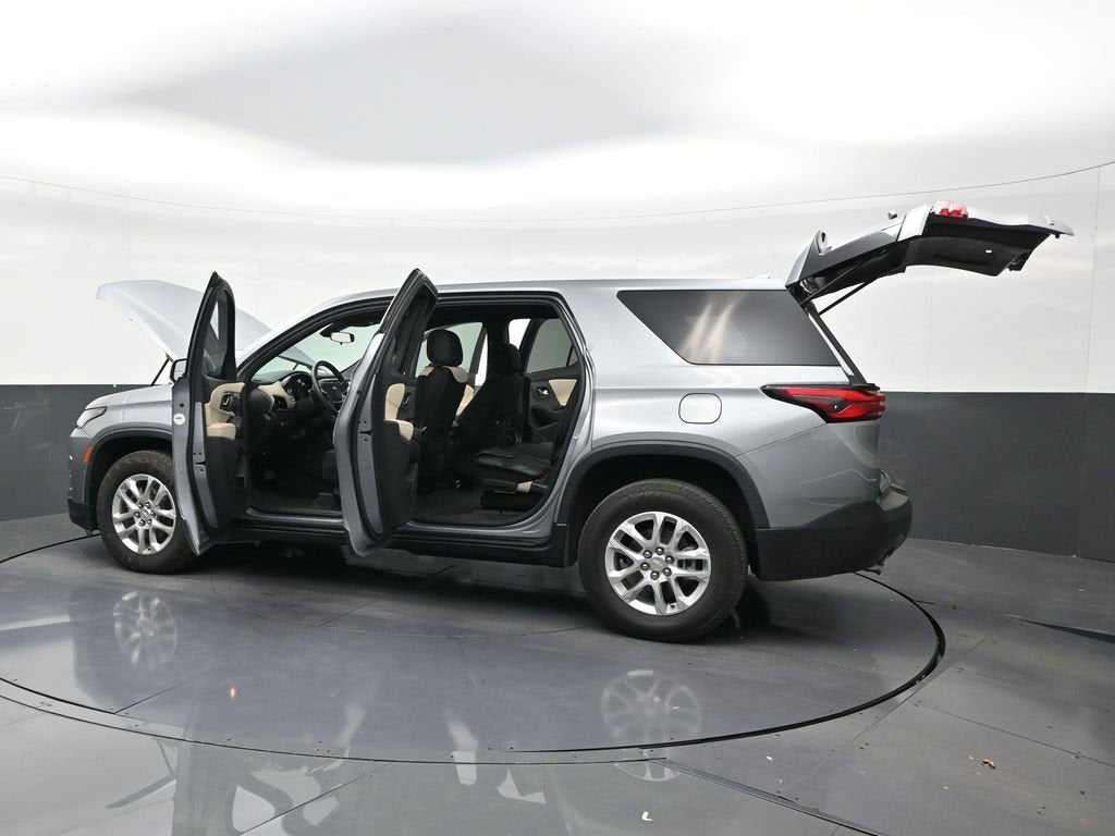 2023 Chevrolet Traverse LS