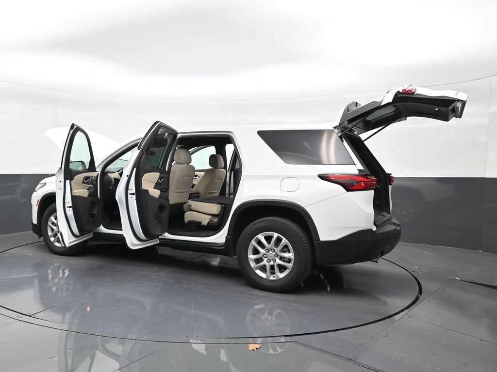 2023 Chevrolet Traverse LS