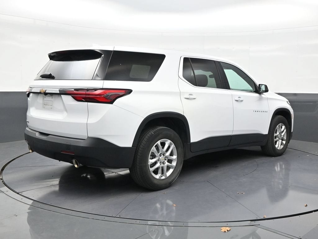 2023 Chevrolet Traverse LS