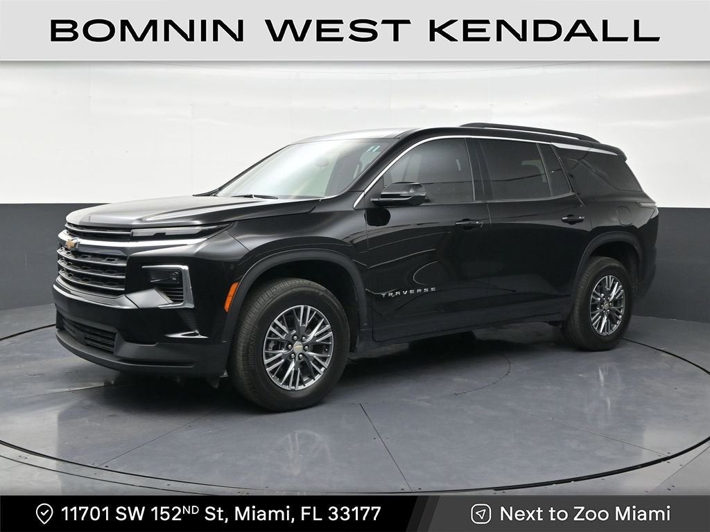 2024 Chevrolet Traverse LT