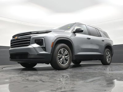 2024 Chevrolet Traverse LT