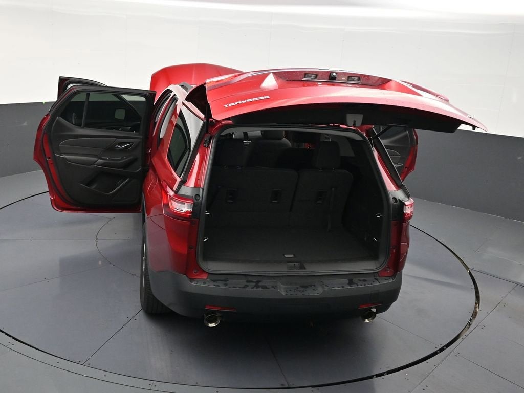 2021 Chevrolet Traverse LT Cloth