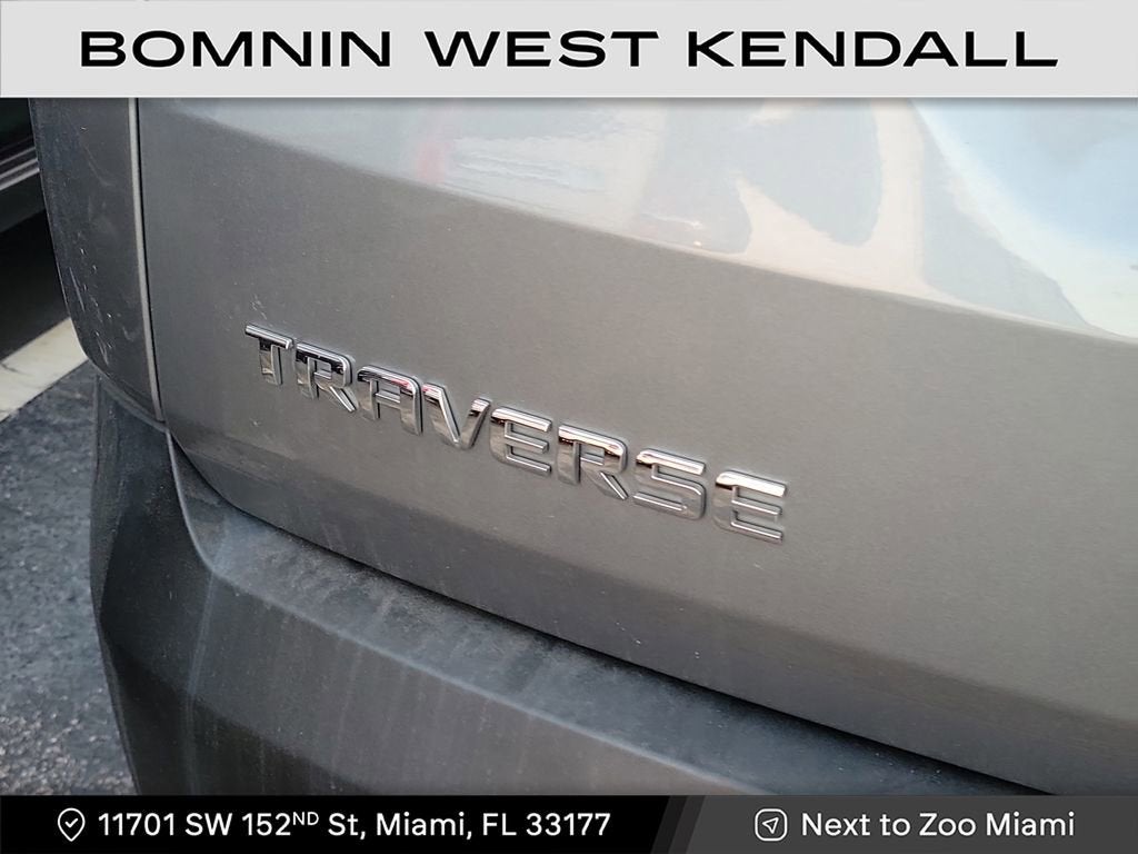 2023 Chevrolet Traverse LT Cloth