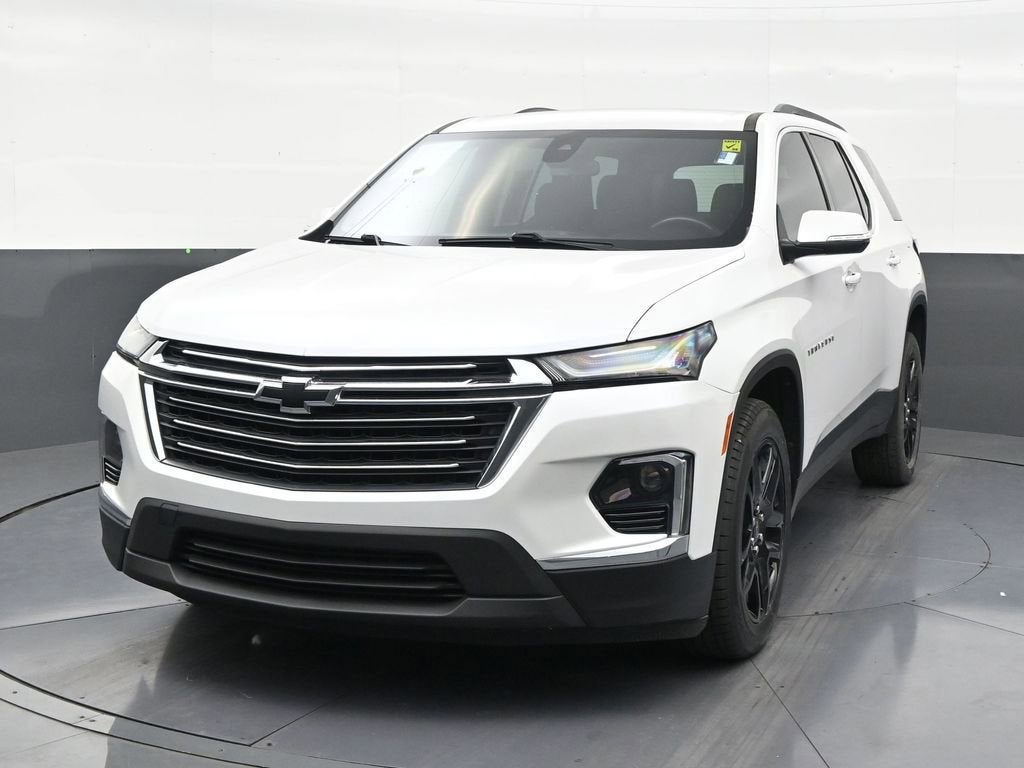 2022 Chevrolet Traverse LT Cloth