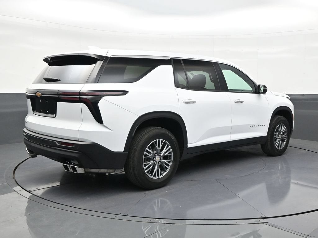 2025 Chevrolet Traverse LT
