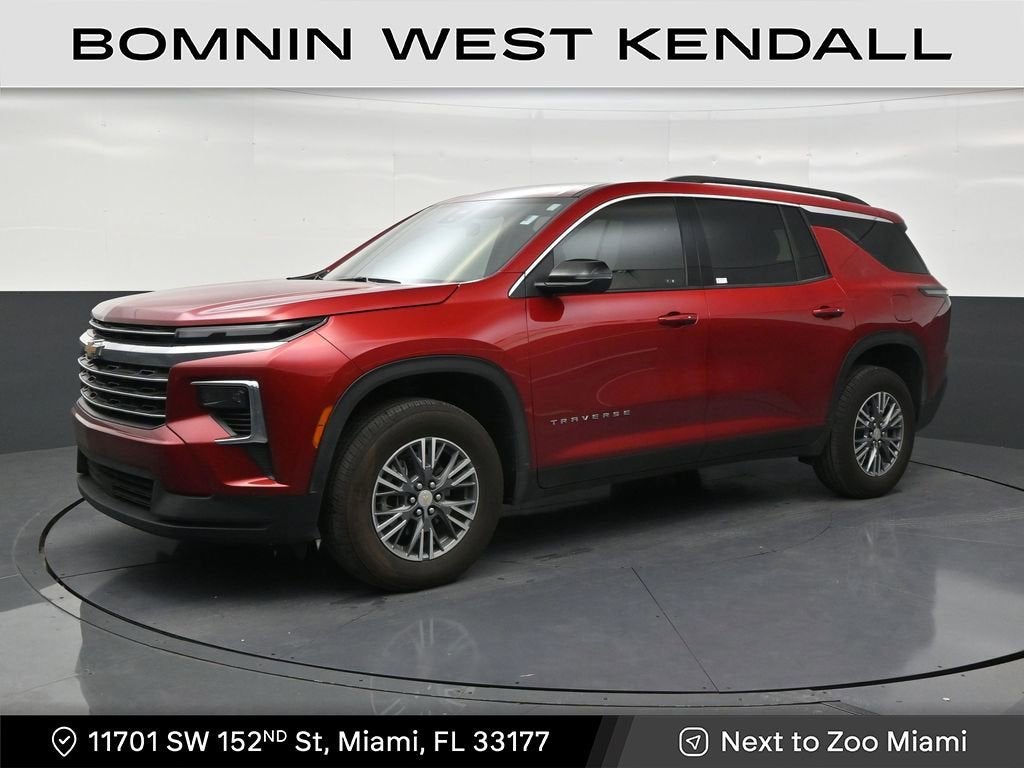 2025 Chevrolet Traverse LT