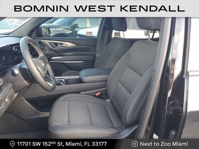 2025 Chevrolet Traverse LT