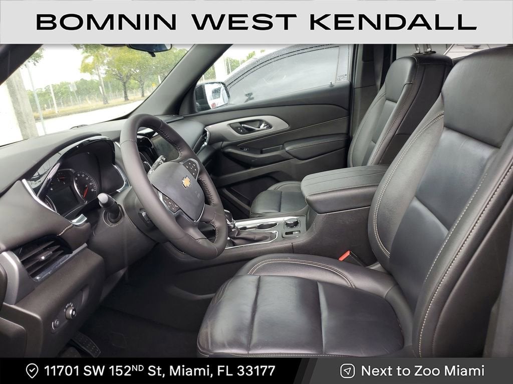 2022 Chevrolet Traverse LT Leather
