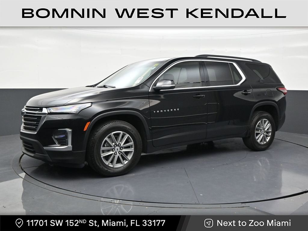 2023 Chevrolet Traverse LT Leather