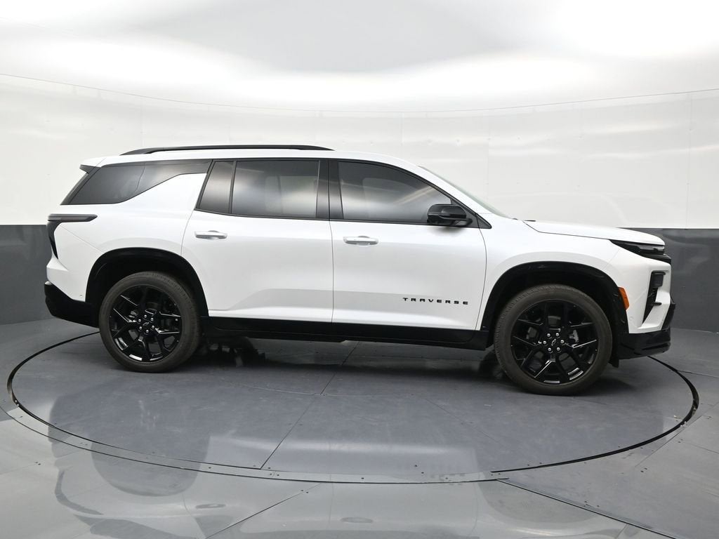 2025 Chevrolet Traverse RS