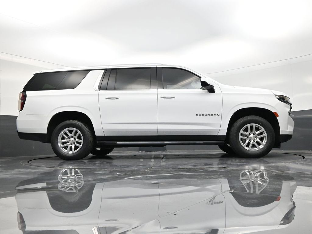 2022 Chevrolet Suburban LS
