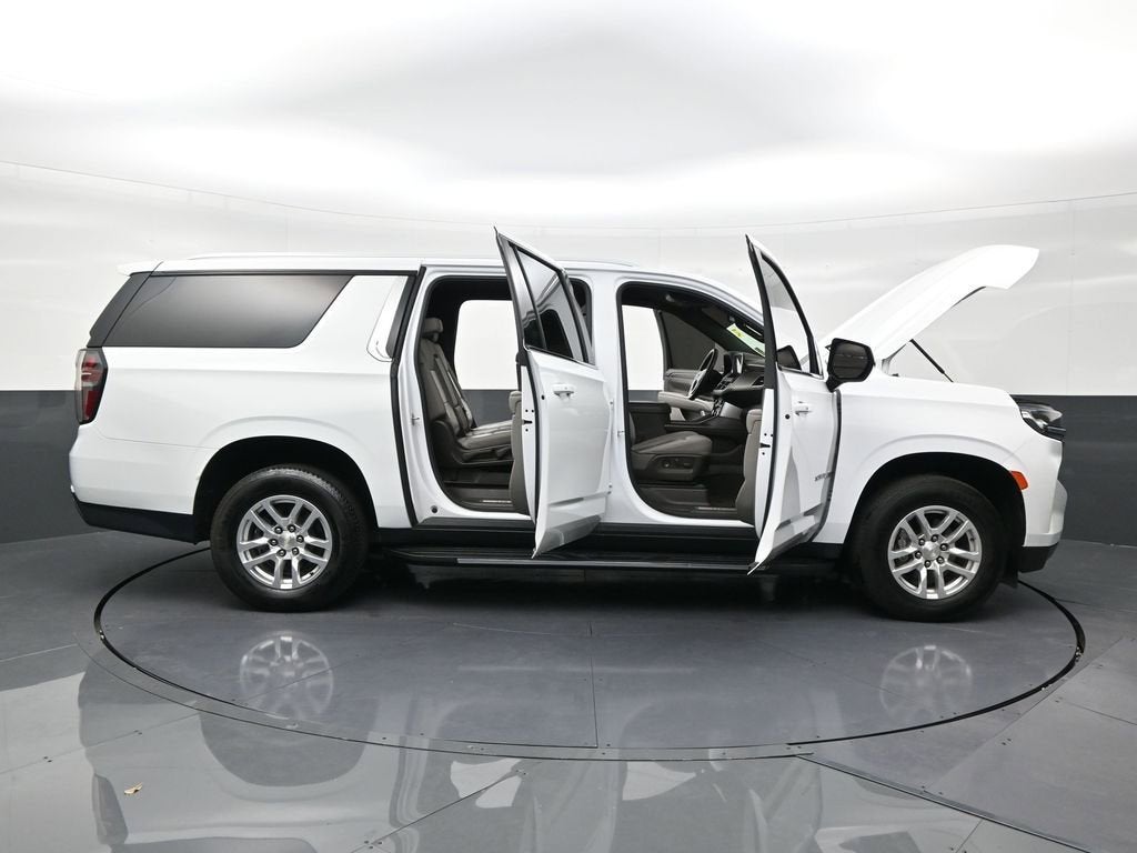 2022 Chevrolet Suburban LT