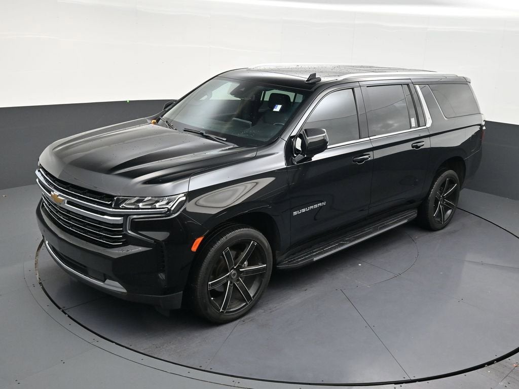 2023 Chevrolet Suburban LT