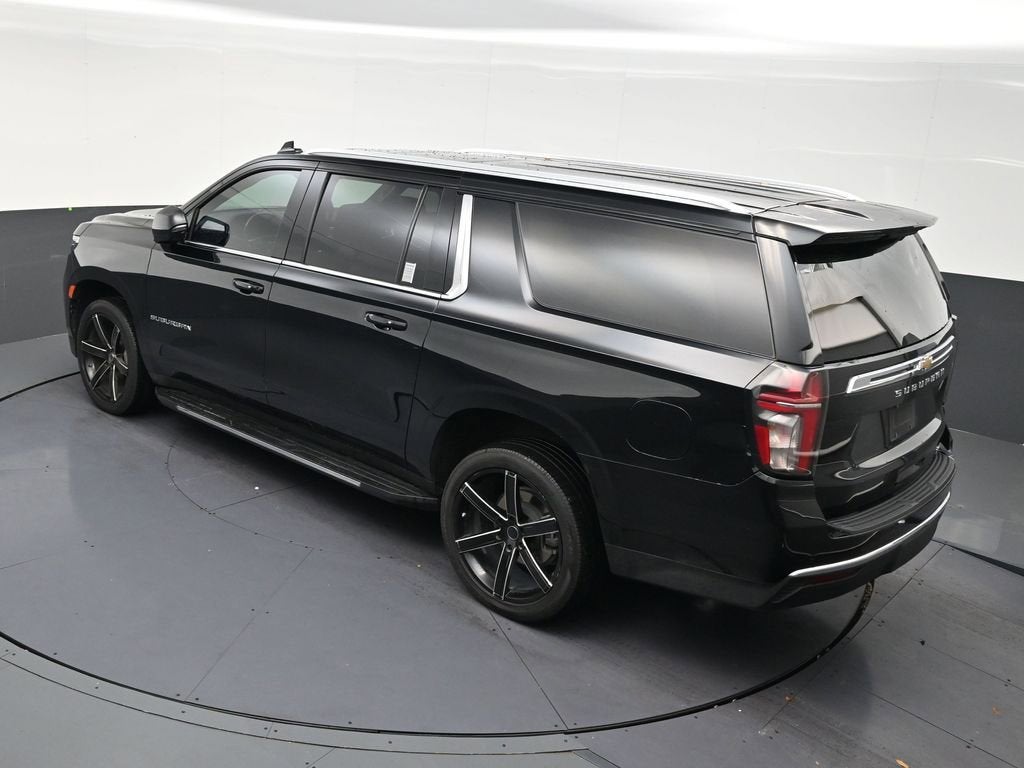 2023 Chevrolet Suburban LT