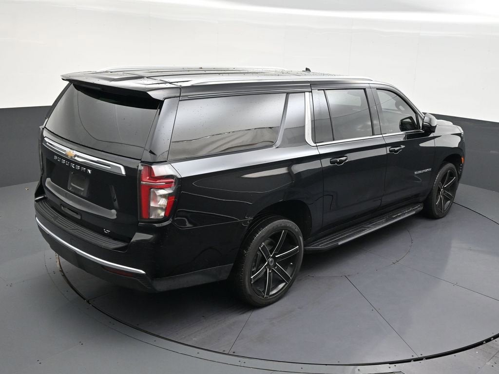 2023 Chevrolet Suburban LT