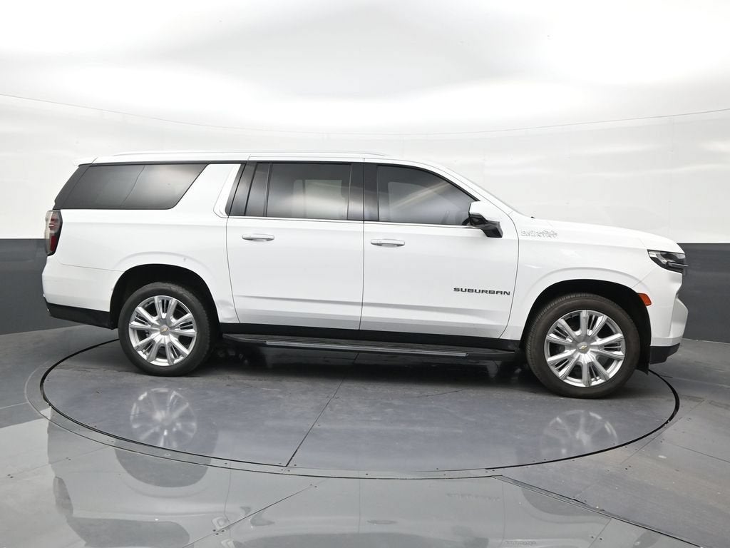 2022 Chevrolet Suburban High Country