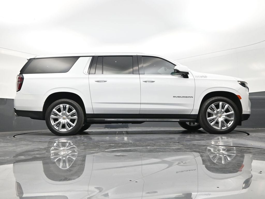 2022 Chevrolet Suburban High Country