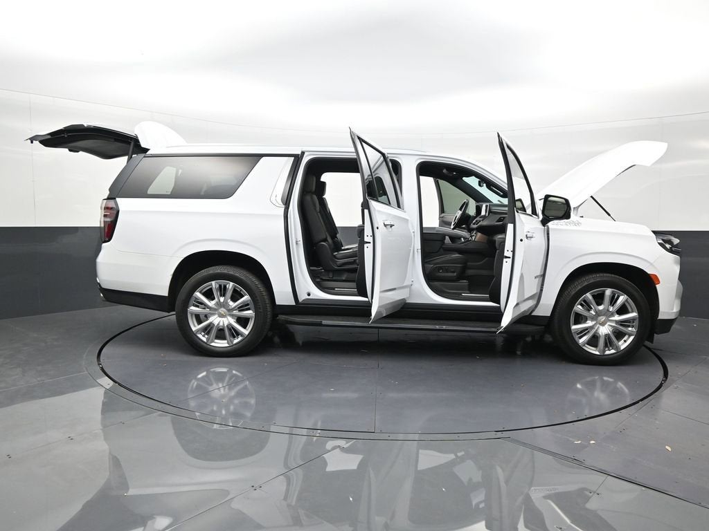 2022 Chevrolet Suburban High Country