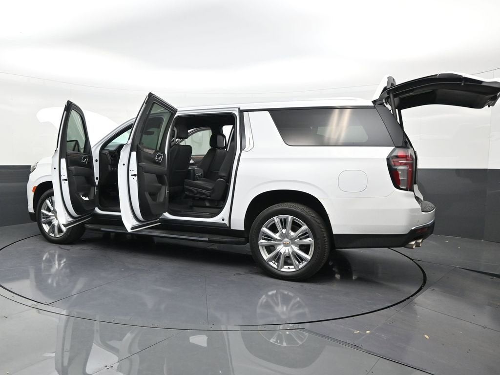 2022 Chevrolet Suburban High Country