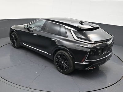 2025 Cadillac LYRIQ Luxury 2
