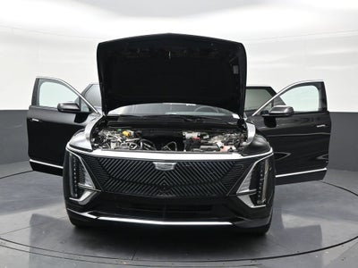 2025 Cadillac LYRIQ Luxury 2