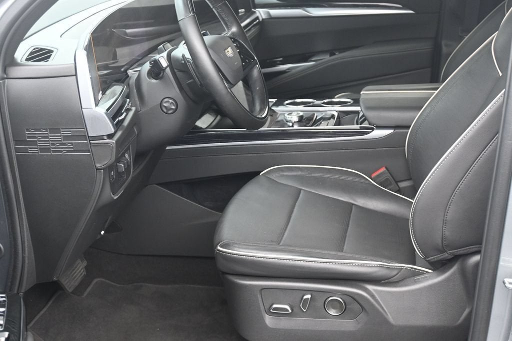 2025 Cadillac Escalade Sport