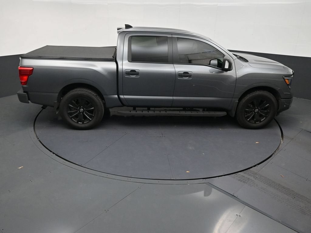 2023 Nissan TITAN Crew Cab SV 4x4
