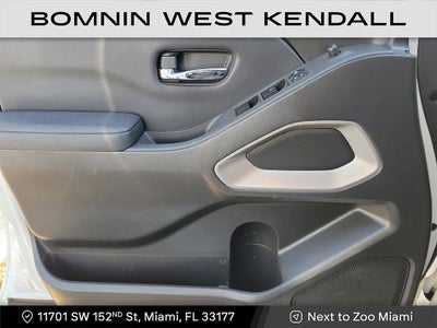 2022 Nissan Frontier SV