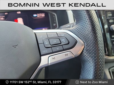 2022 Volkswagen Atlas Cross Sport 2.0T SEL R-Line