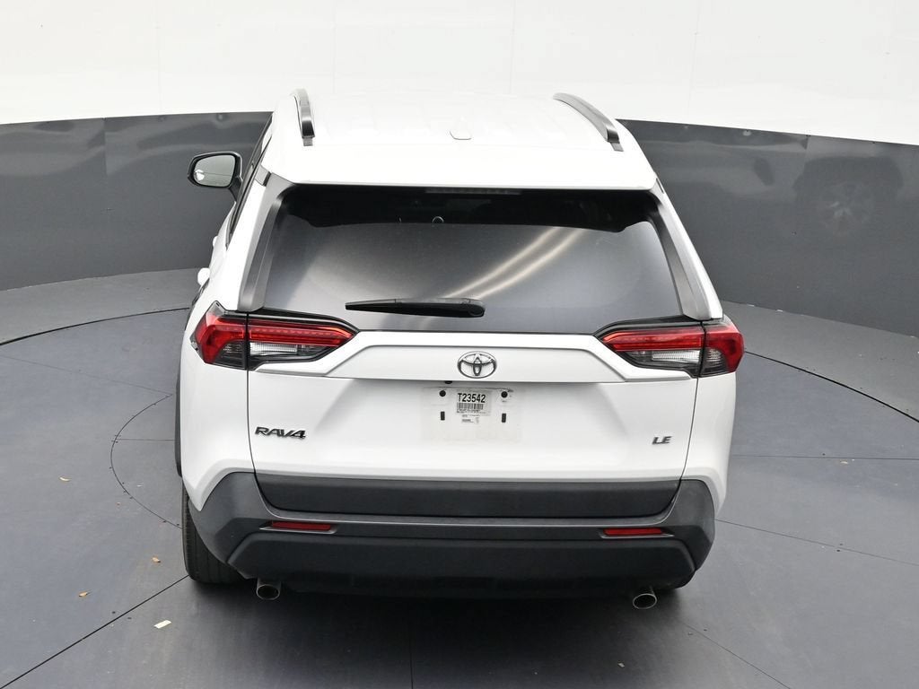 2020 Toyota RAV4 LE