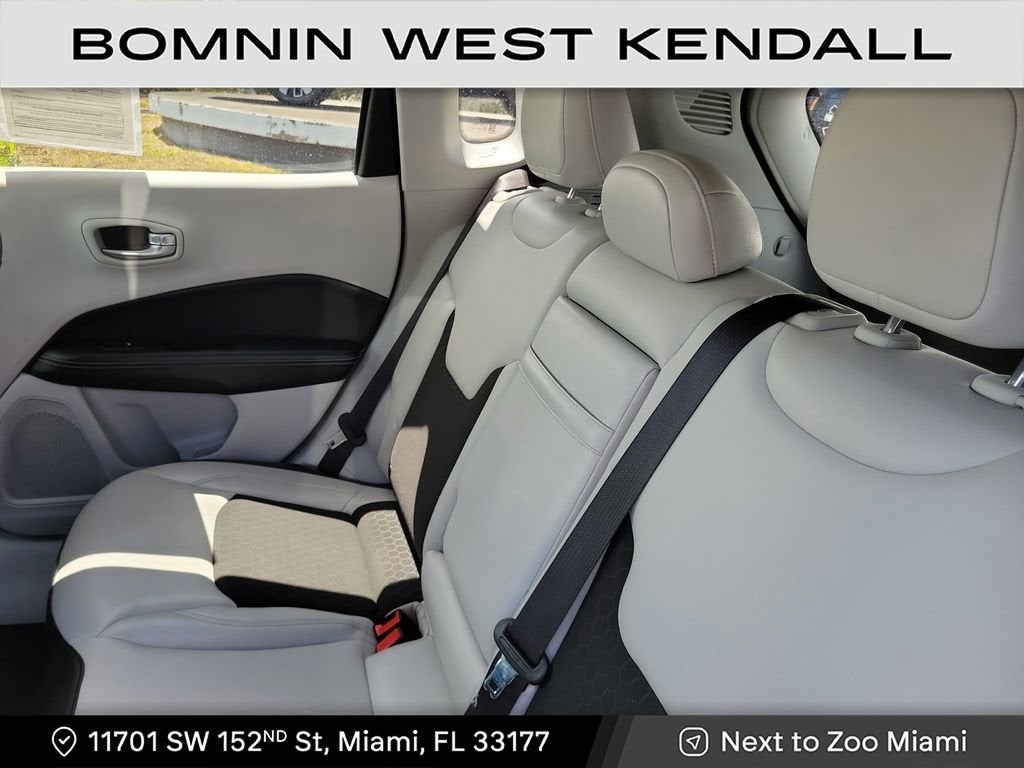 2018 Jeep Compass Latitude w/Sun/Wheel Pkg