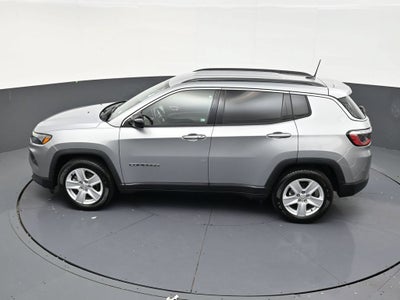 2022 Jeep Compass Latitude FWD