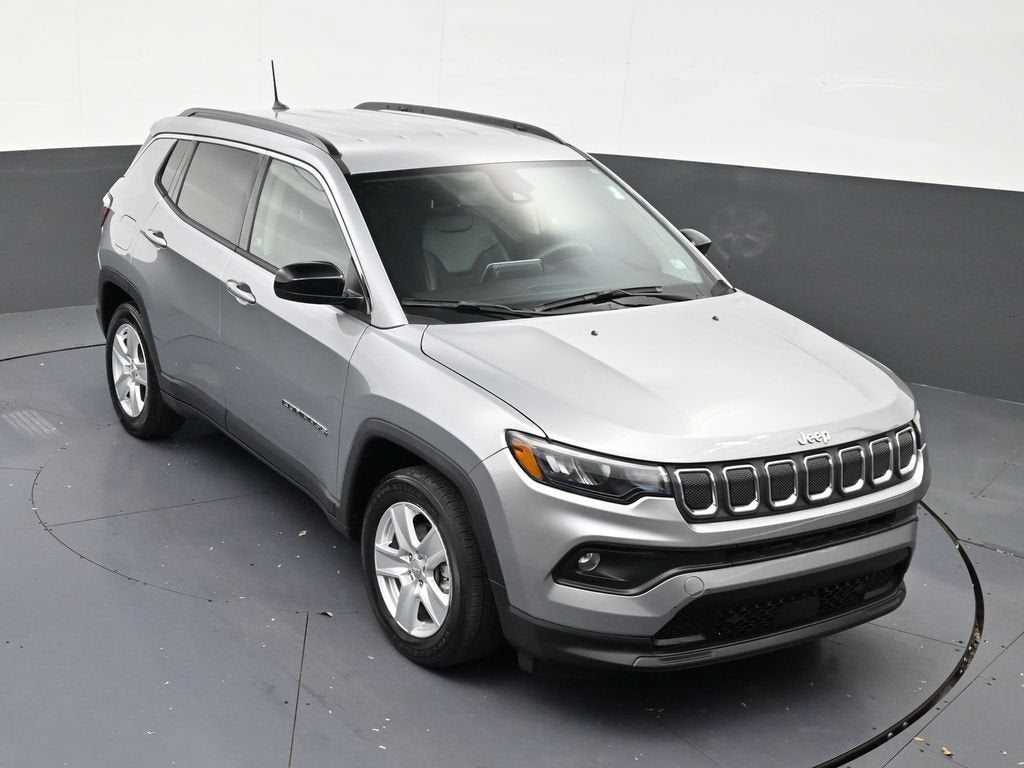 2022 Jeep Compass Latitude FWD
