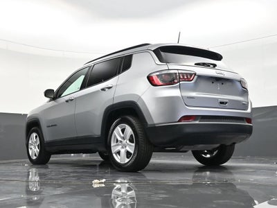2022 Jeep Compass Latitude FWD