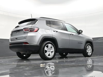 2022 Jeep Compass Latitude FWD
