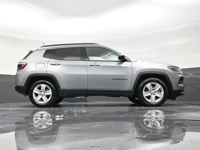 2022 Jeep Compass Latitude FWD