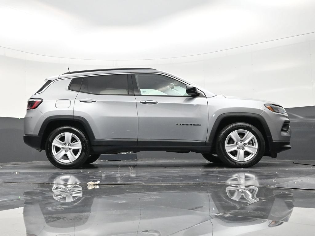 2022 Jeep Compass Latitude FWD