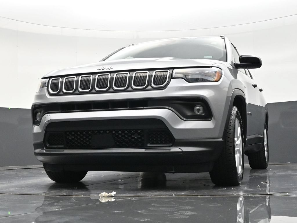 2022 Jeep Compass Latitude FWD