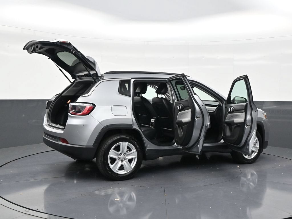 2022 Jeep Compass Latitude FWD