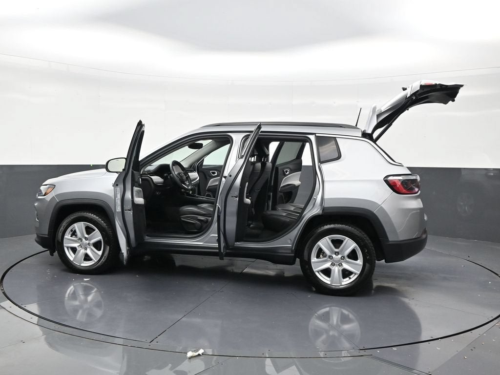 2022 Jeep Compass Latitude FWD