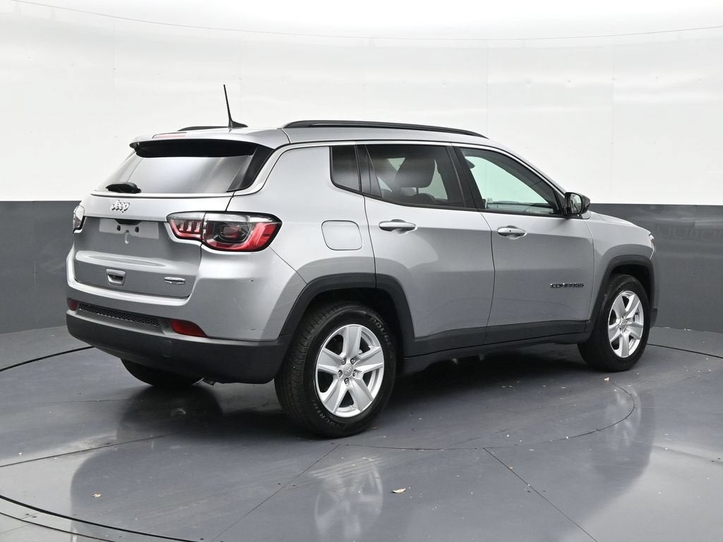 2022 Jeep Compass Latitude FWD