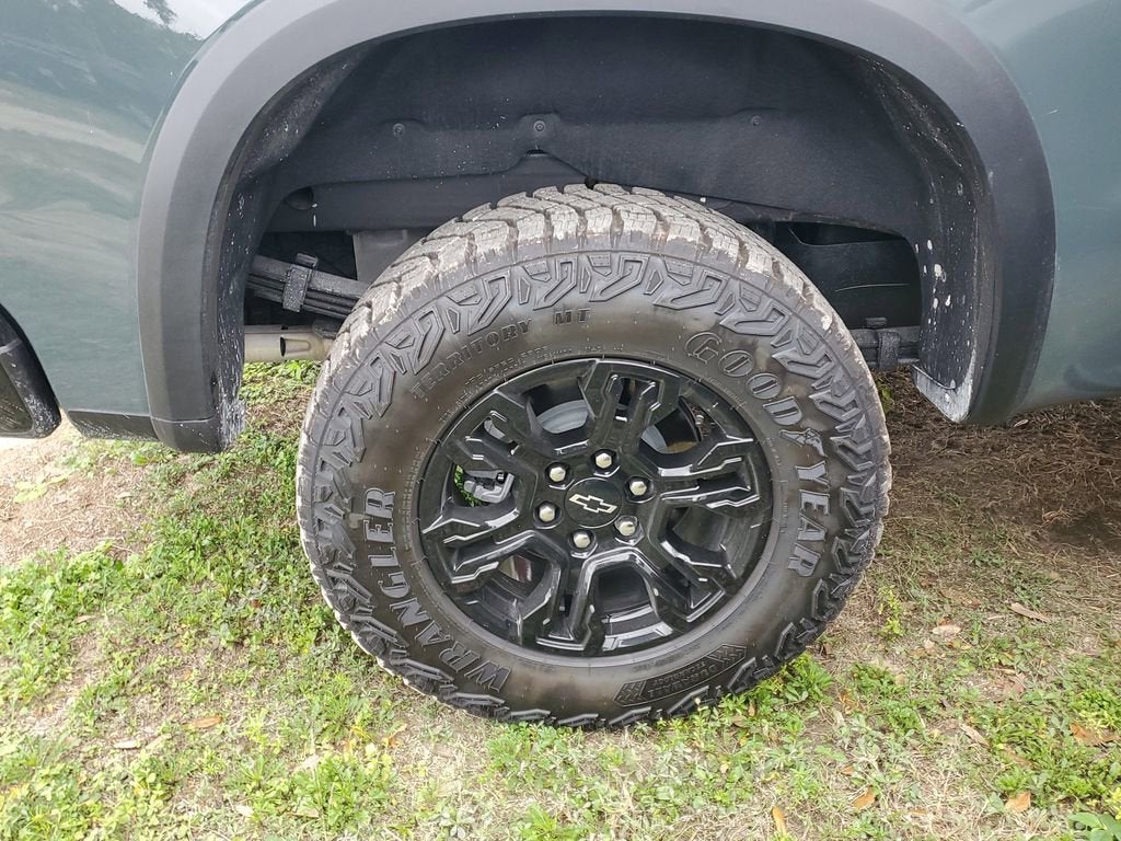 2025 Chevrolet Silverado 1500 ZR2