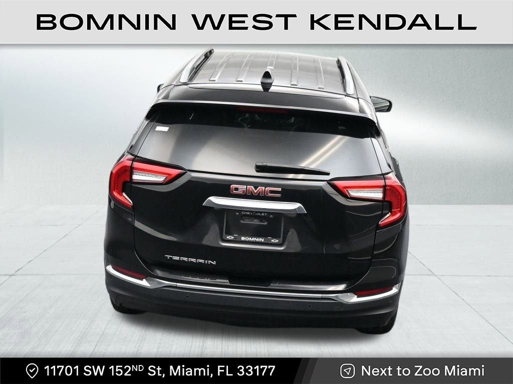 2022 GMC Terrain SLT