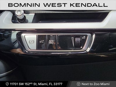 2025 Cadillac OPTIQ Luxury 1