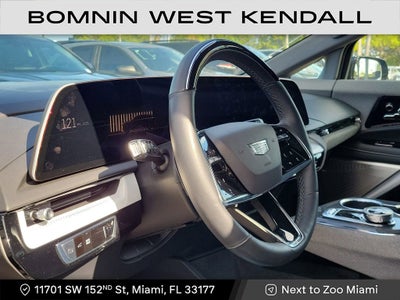 2025 Cadillac OPTIQ Luxury 1