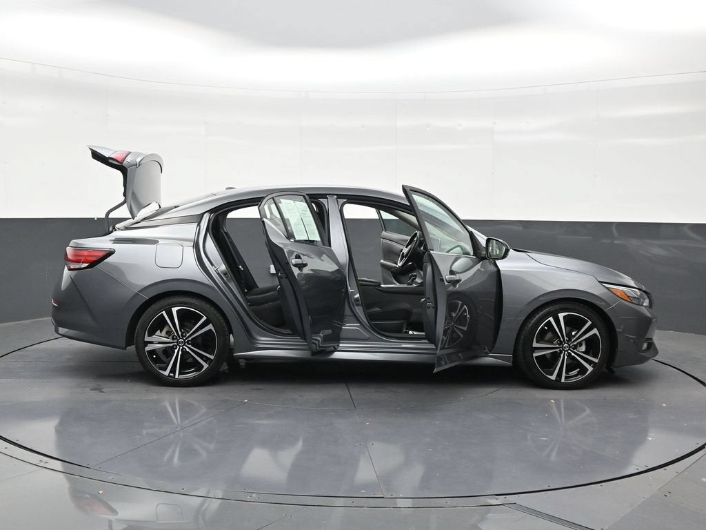 2022 Nissan Sentra SR Xtronic CVT