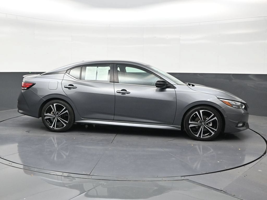 2022 Nissan Sentra SR Xtronic CVT